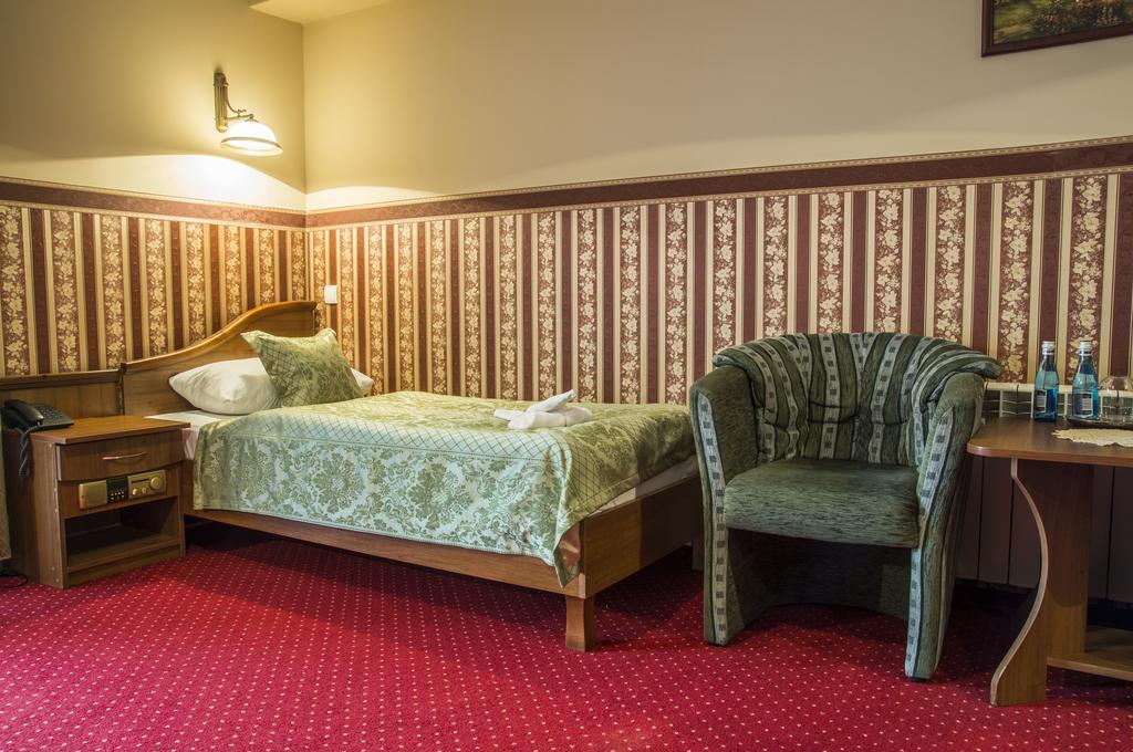 Hotel Mazurski Dworek Mikołajki Ruang foto