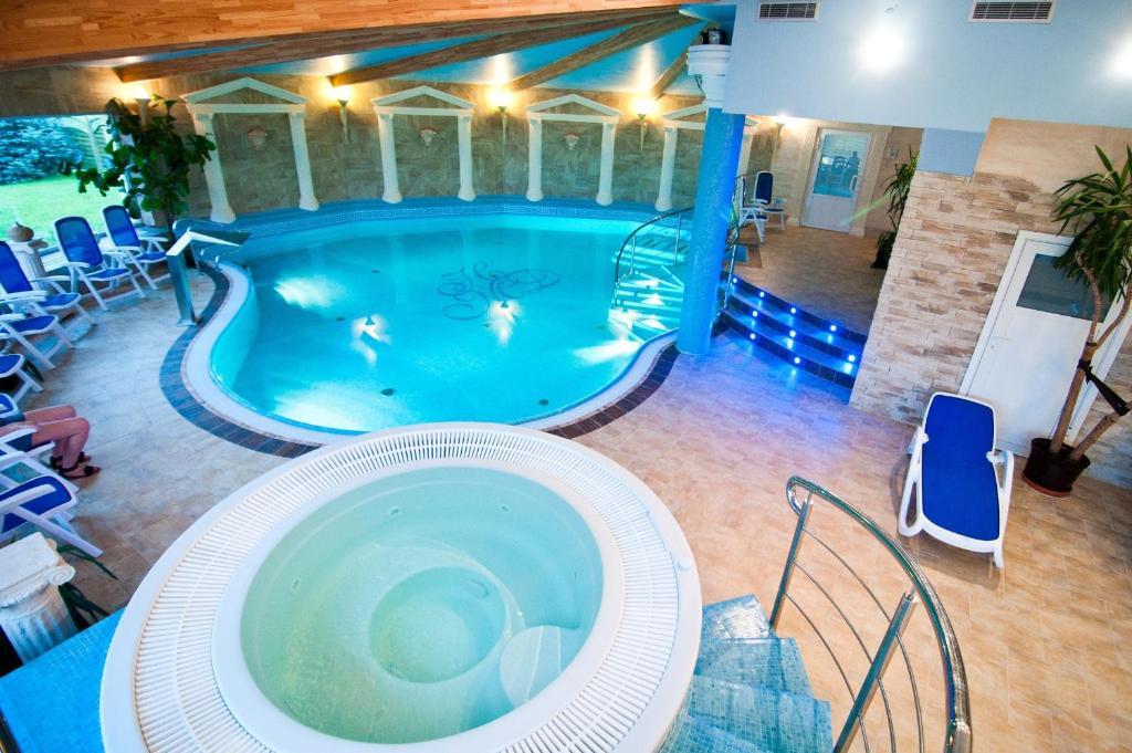 Hotel Mazurski Dworek Mikołajki Bagian luar foto