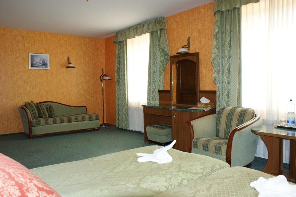 Hotel Mazurski Dworek Mikołajki Ruang foto