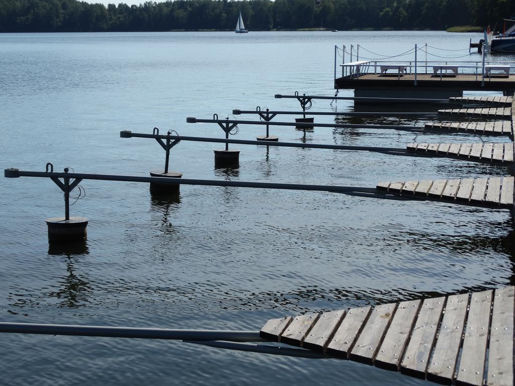 Hotel Mazurski Dworek Mikołajki Bagian luar foto