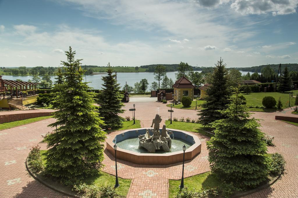 Hotel Mazurski Dworek Mikołajki Bagian luar foto
