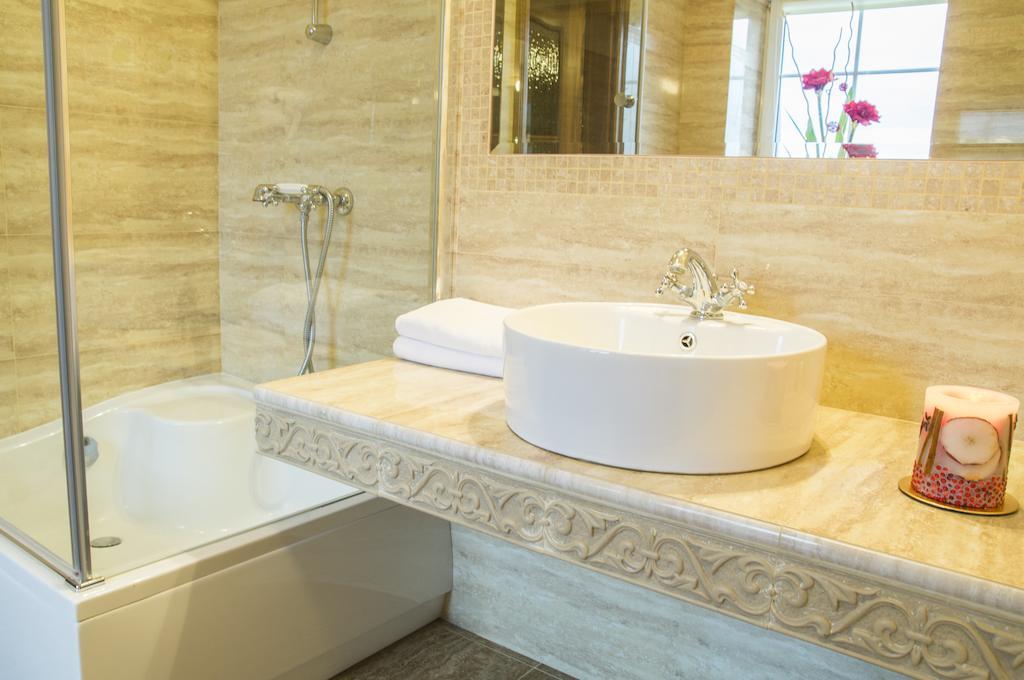 Hotel Mazurski Dworek Mikołajki Ruang foto
