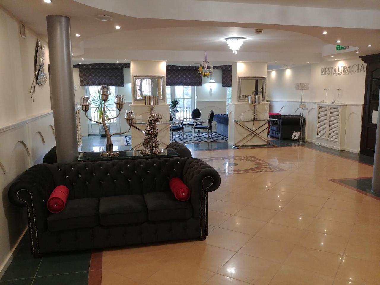 Hotel Mazurski Dworek Mikołajki Bagian luar foto